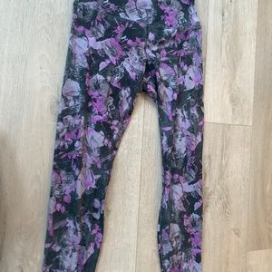 Lavender flower leggings lululemon align
